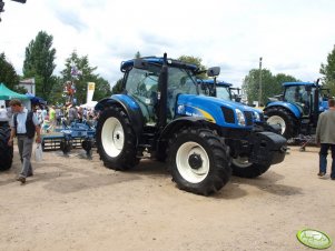 New Holland T6050