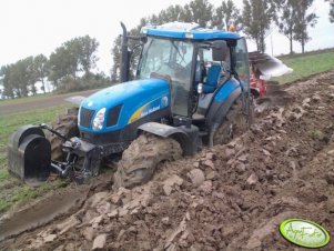 New Holland T6050