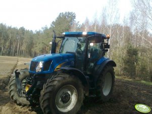 New Holland T6070 Plus