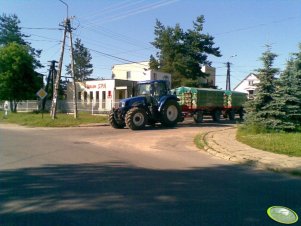 New Holland T6070 + przyczepy Pronar