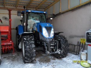 New Holland T6070 RC 