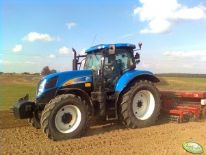 New Holland T6070 RC 