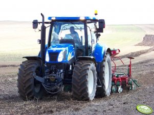 New Holland T6070