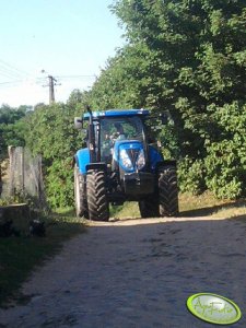 New Holland T6070