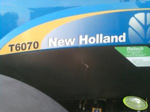 New Holland T6070