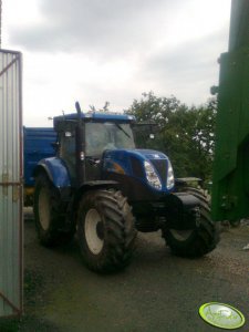 New Holland T6070