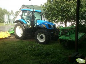 New Holland T6070