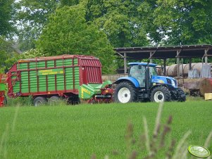 New Holland T6080 i Strautmann Super-Vitesse CFS 3501