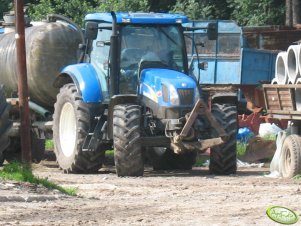 New Holland T6080