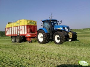 New Holland T7030 i Pottinger TORRO