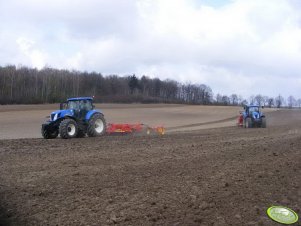 New Holland T7030 & New Holland T7040