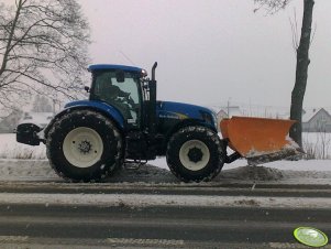 New Holland T7030