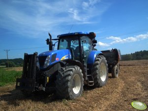 New Holland T7030