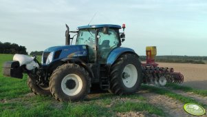 New Holland T7030AC + Bury kbt