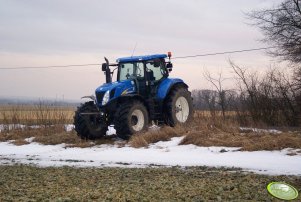 New Holland T7030AC