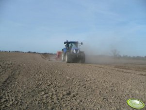 New Holland T7040 AC