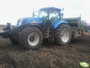 New Holland T7040 + Amazone AD 303