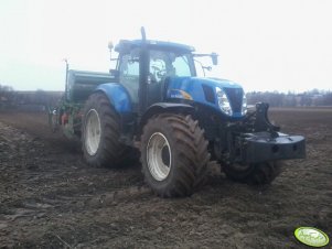 New Holland T7040 + Amazone AD303