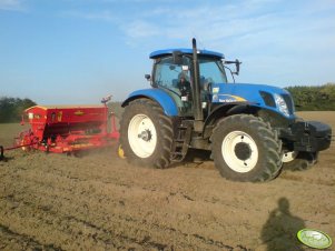 New Holland T7040 + Vaderstad Rapid