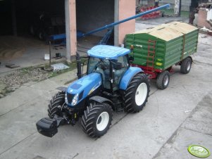 New Holland T7040