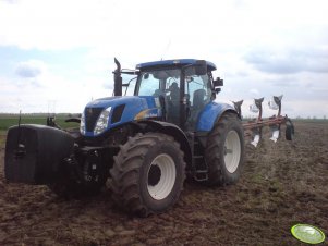 New Holland T7060 + pług Kverneland