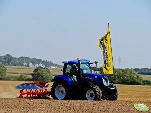 New Holland T7.170 + Kuhn