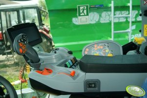 New Holland T7.200 Auto Ccommand