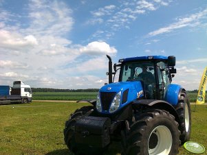 New Holland T7.220