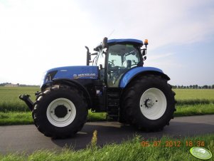 New Holland T7.220