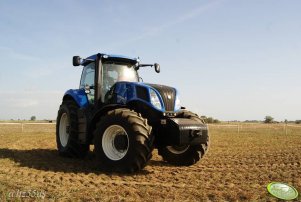 New Holland T8 300