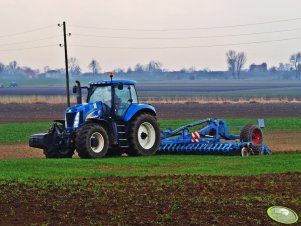 New Holland T8030