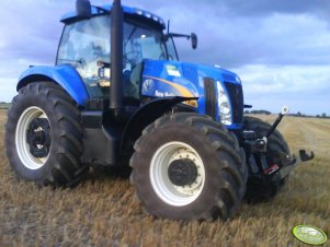 New  Holland T8030