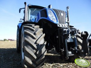 New Holland T8.330 