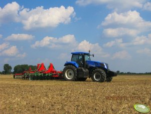 New Holland T8.390 + Unia Mars