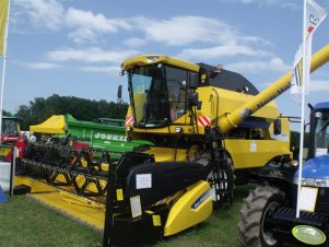 New Holland TC 5070