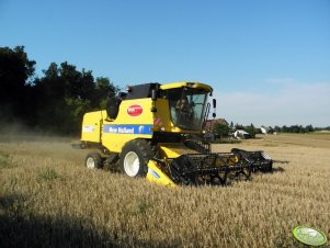 New Holland TC 5070