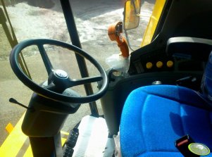 New Holland TC5070  w środku