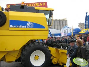 New Holland TC56