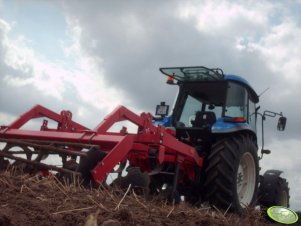 New Holland TD5030 & Agro-Factory