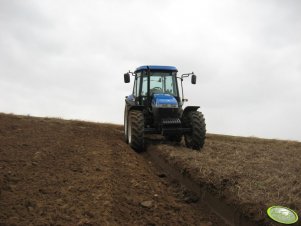 New Holland TD5030 + Agro-Masz 4x40cm