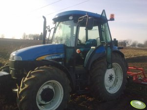 New Holland TD5030 + Unia Kombi