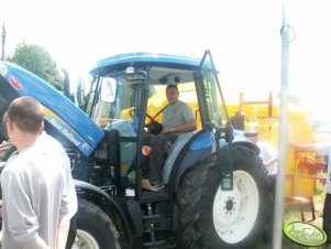 New Holland TD5040