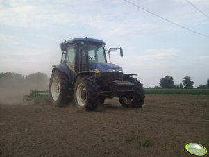 New Holland TD5040