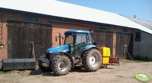 New Holland TD5050 + Opryskiwacz Promar