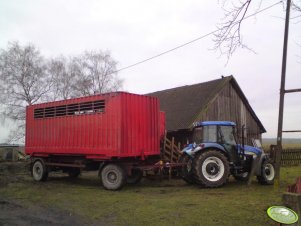 New Holland TD5050 + przyczepa