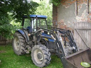 New Holland TD5050