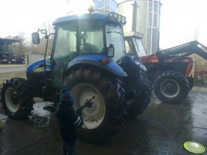 New Holland TD5050