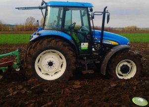 New Holland TD5050