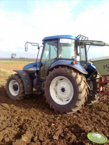 New Holland TD5050 