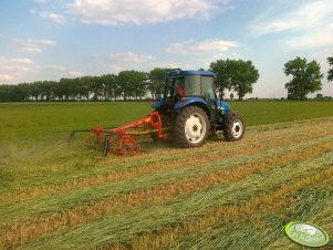 New Holland TD60D + Kuhn HAYBOB 300